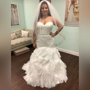 Stella York Wedding Gown - Blusher & Veil INCLUDED